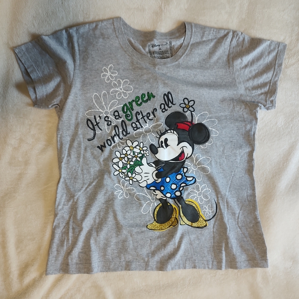 Disney Minnie Mouse Gray T-Shirt with Green and Gold Accents